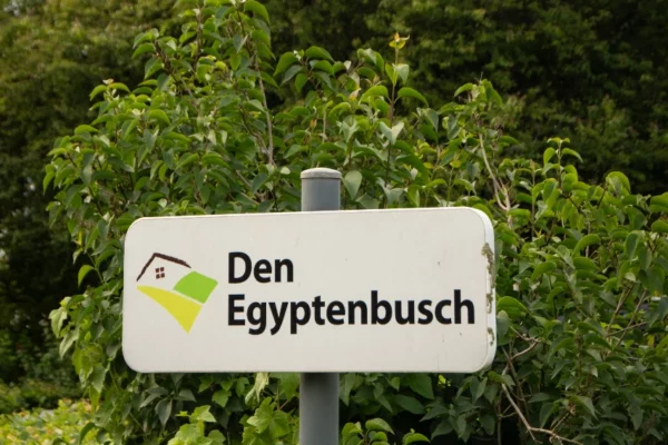 B&B bij Brugge Foto van een naambord bij een boerderij 'Den Egyptenbusch'